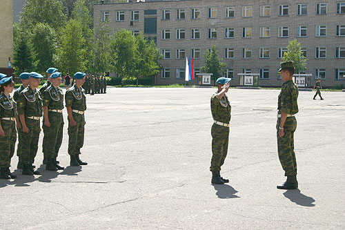 Товарищ курсант! Команда военно-патриотического клуба "Юный десантник" для прохождения этапа прибыла!